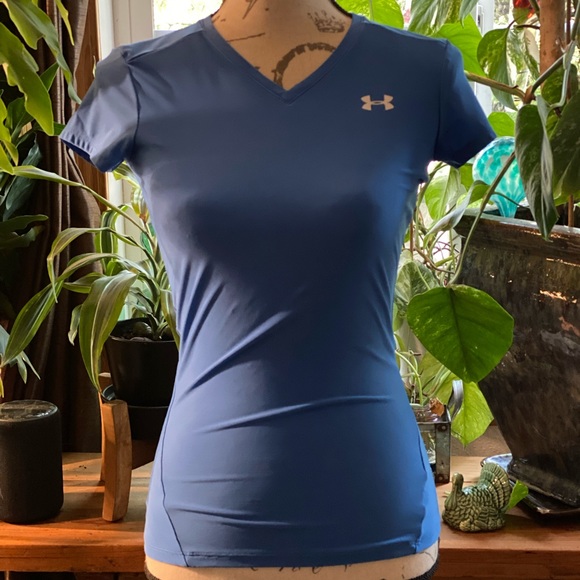 Under Armour Tops - Under Armour Heat Gear Shirt